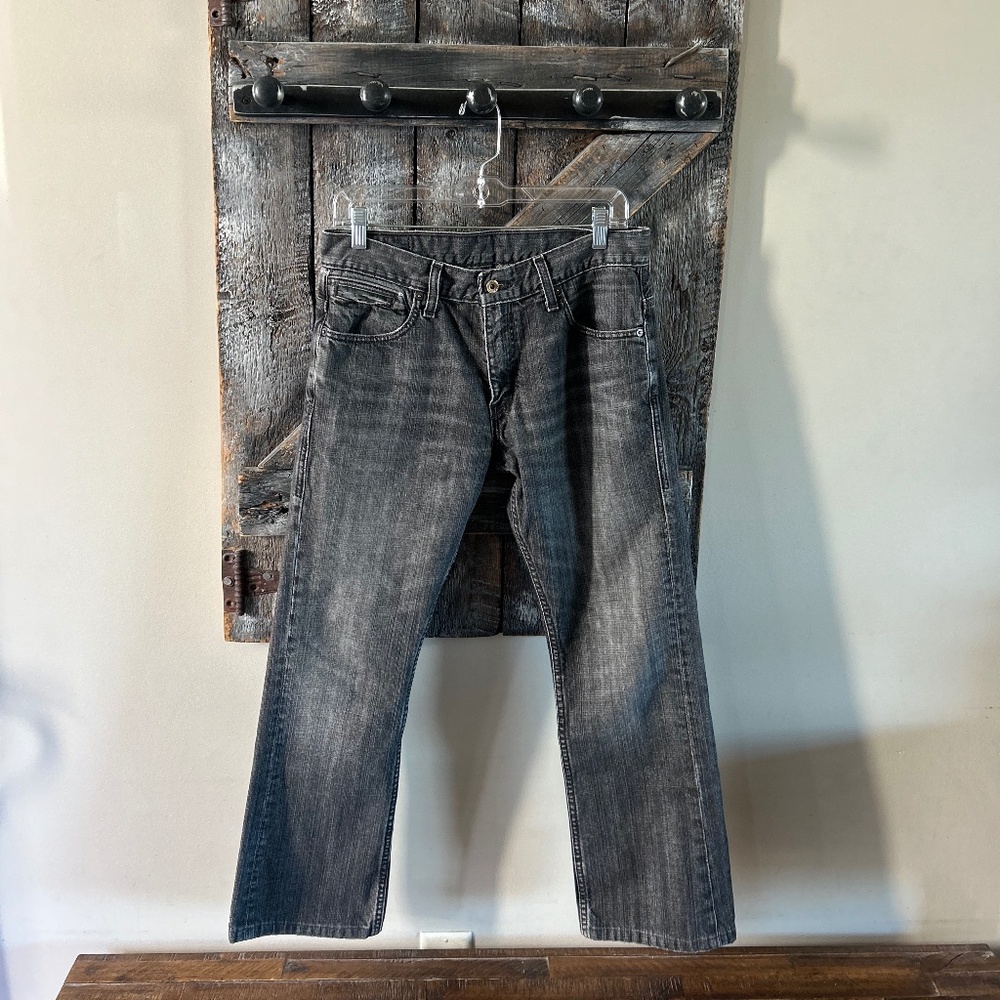 Levi's Women's Black Washed Straight-Leg Jeans